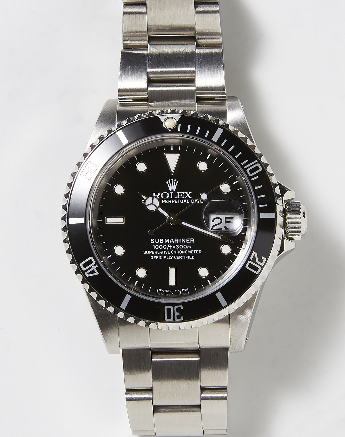 ROLEX OYSTER PERPETUAL SUBMARINER 16610
